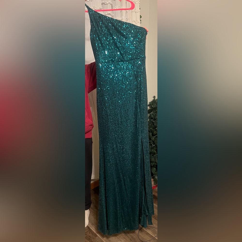Green Sequin Formal Dress
